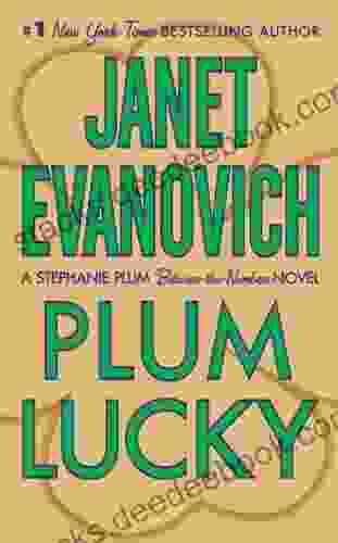 Plum Lucky: A Stephanie Plum Between The Numbers Novel (A Between The Numbers Novel 3)